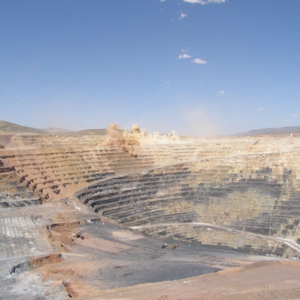 معادن روباز